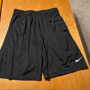 Nike shorts mens medium